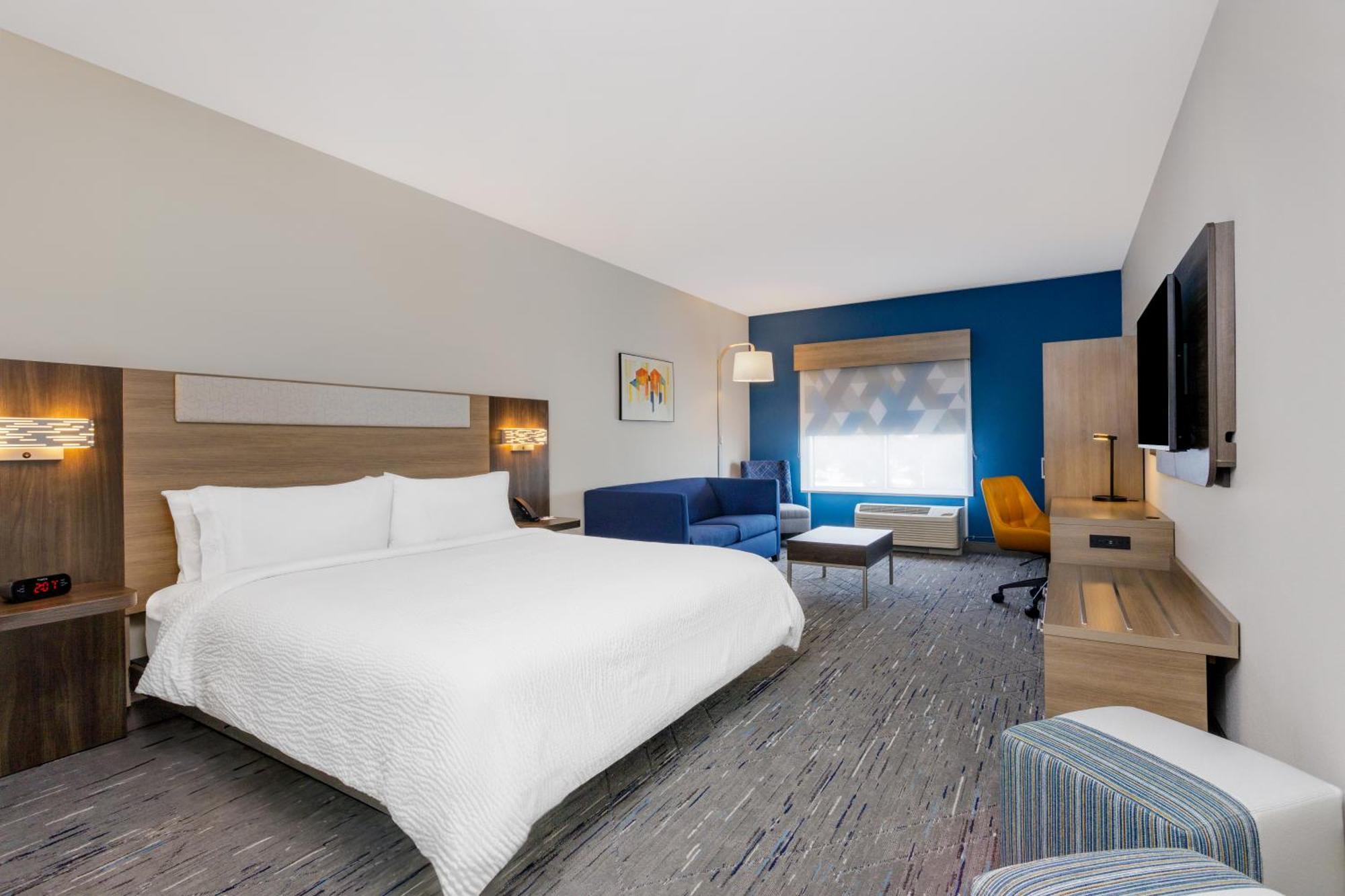 Holiday Inn Express & Suites Tampa Stadium - Airport Area By Ihg ภายนอก รูปภาพ