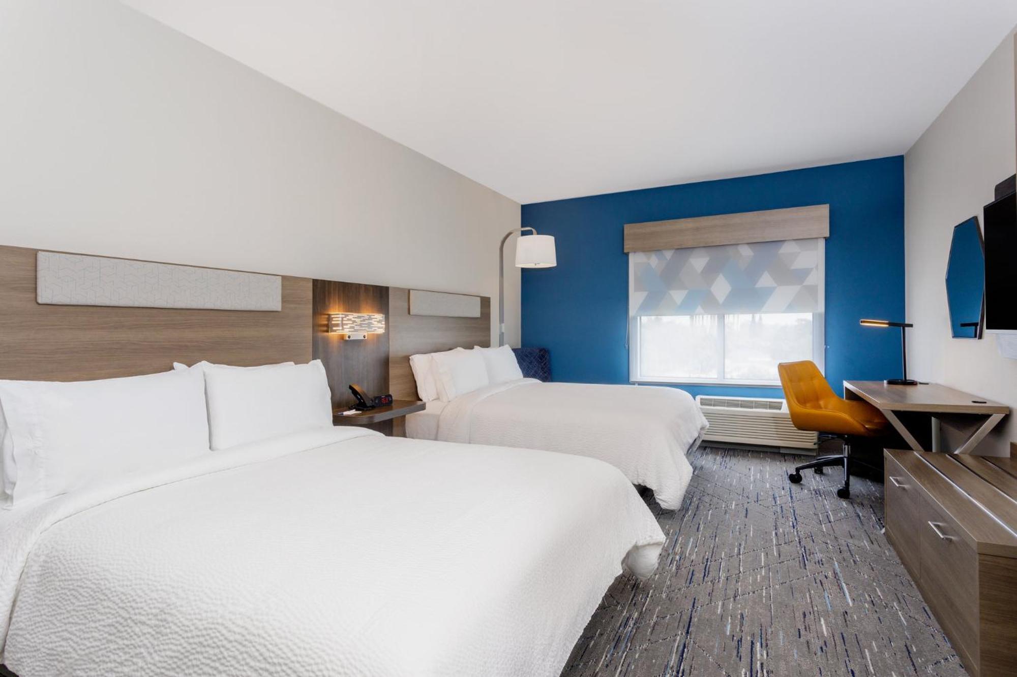 Holiday Inn Express & Suites Tampa Stadium - Airport Area By Ihg ภายนอก รูปภาพ