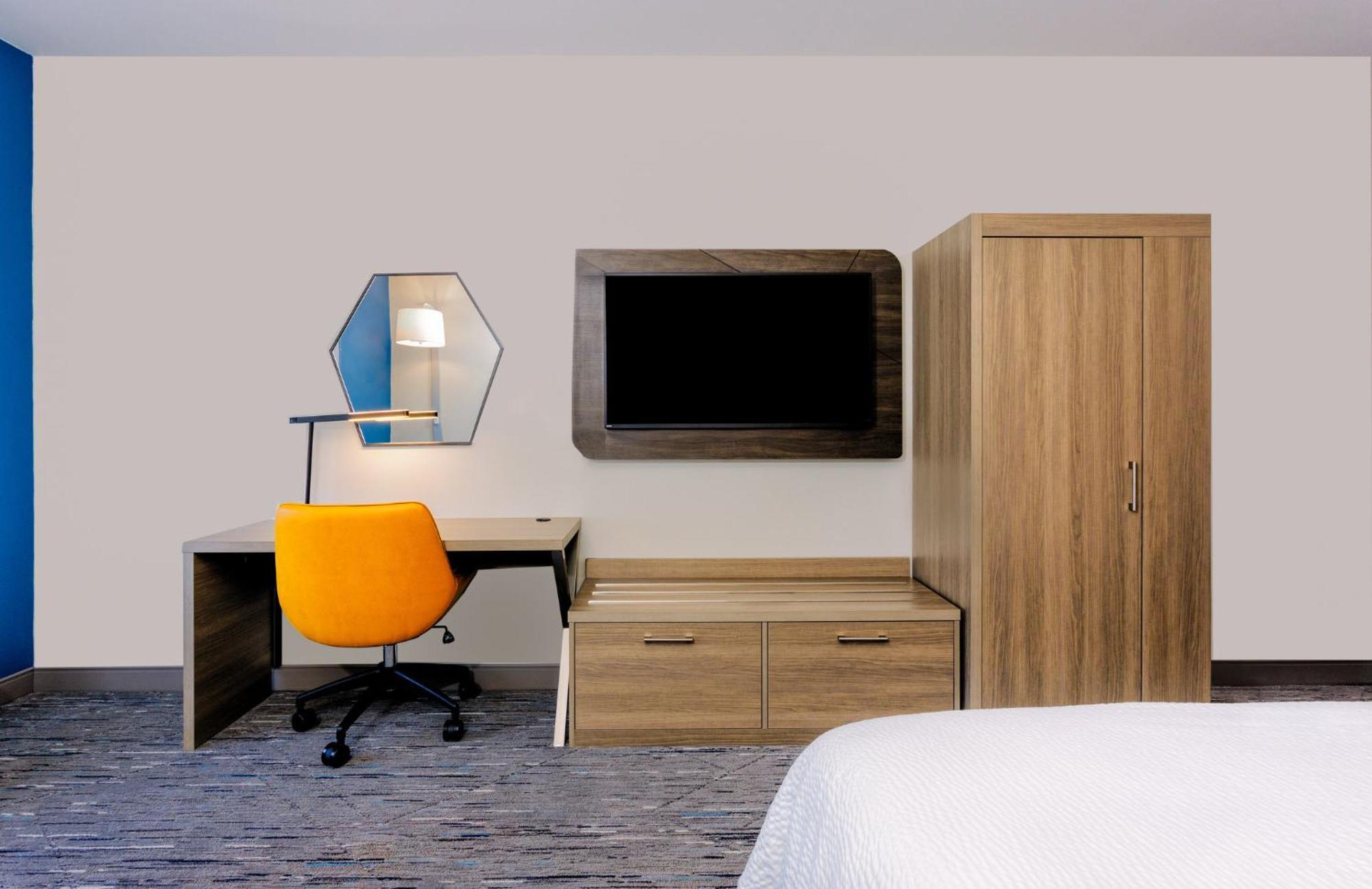 Holiday Inn Express & Suites Tampa Stadium - Airport Area By Ihg ภายนอก รูปภาพ